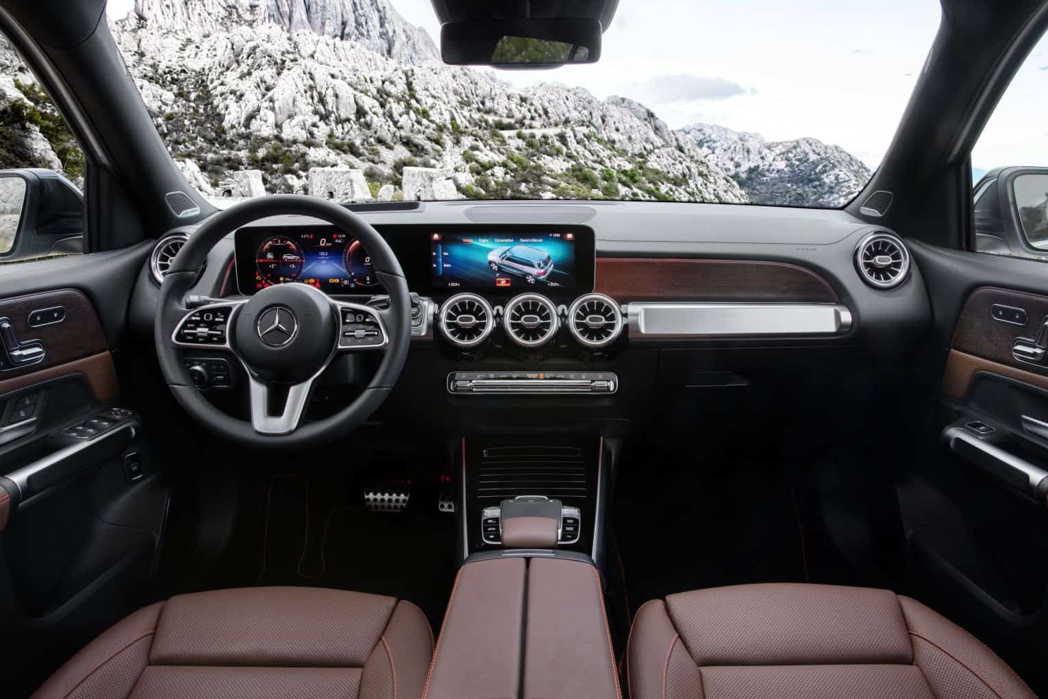 mercedes-benz glb mbux